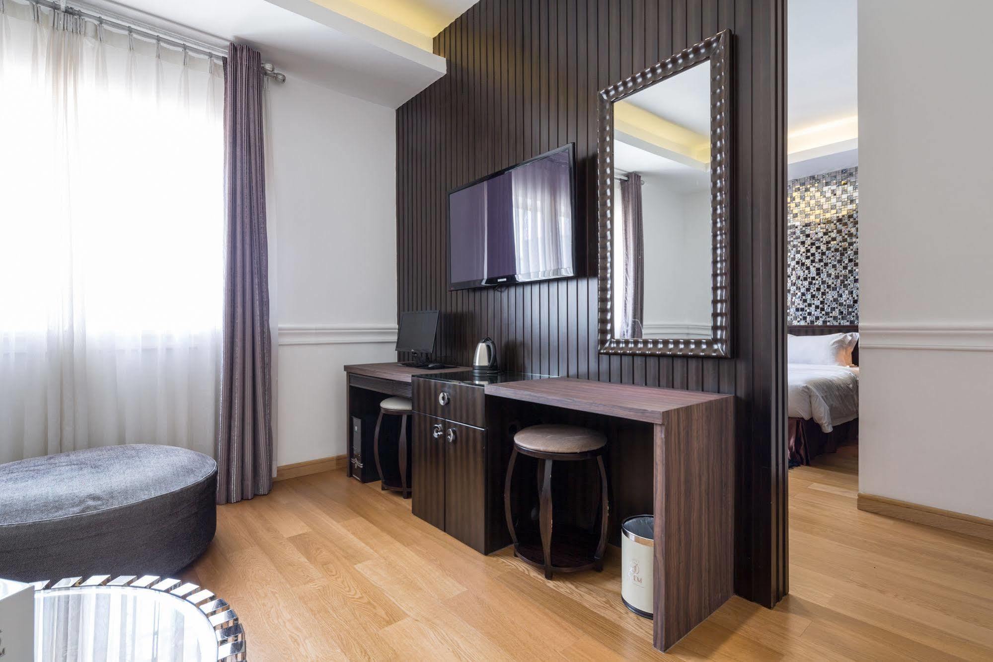 A&Em Hai Ba Trung Hotel Ho Chi Minh City Exterior photo