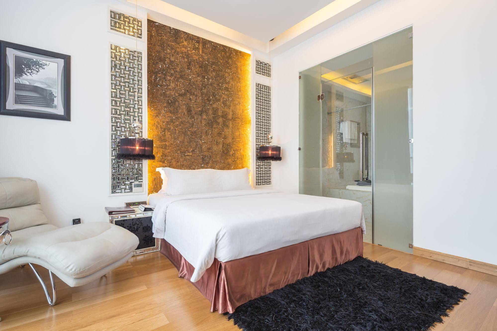 A&Em Hai Ba Trung Hotel Ho Chi Minh City Exterior photo